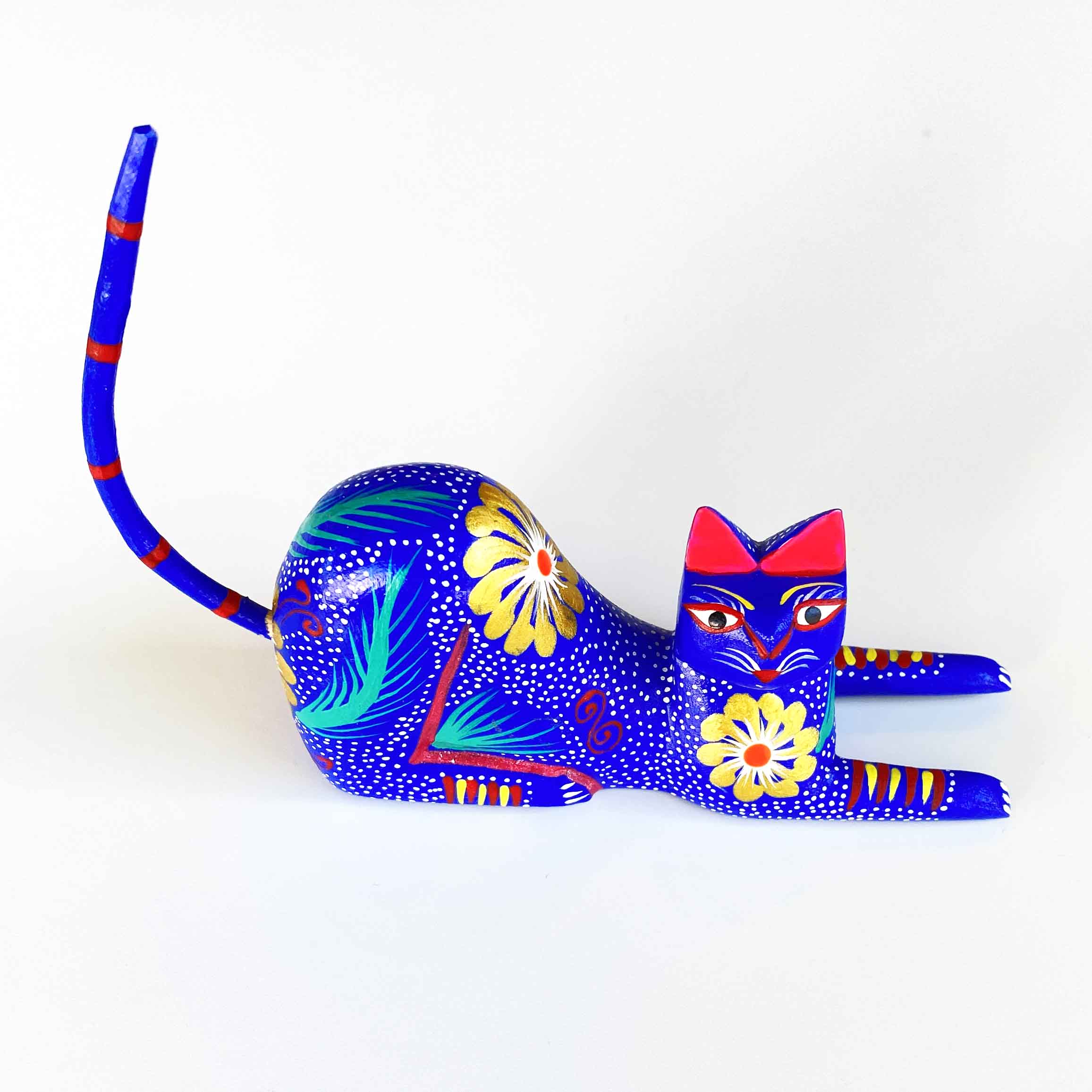 Alebrije Gato hechado azul