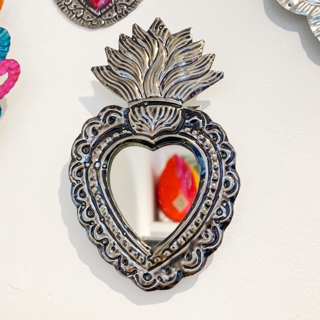 Espejo corazón de hojalata - 14 cm
